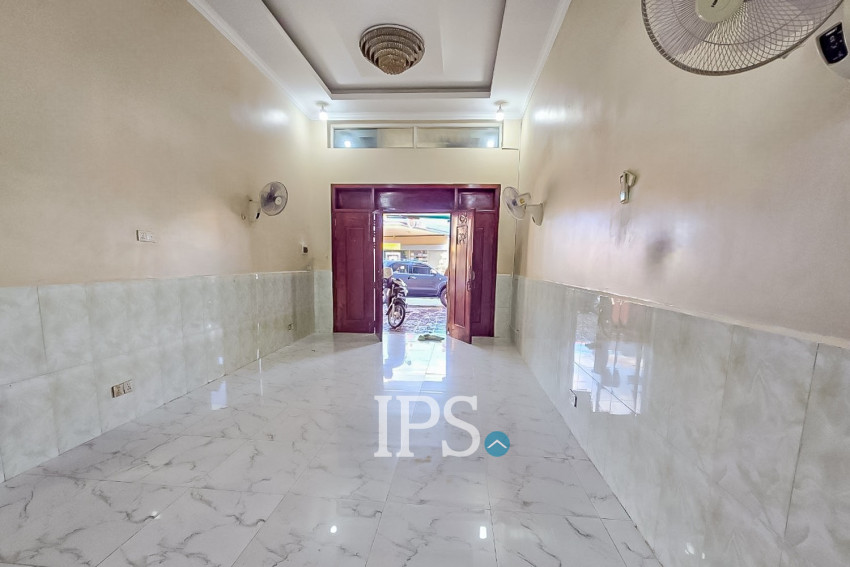 5 Bedroom Shophouse For Sale - Ta Khmau, Kandal Province