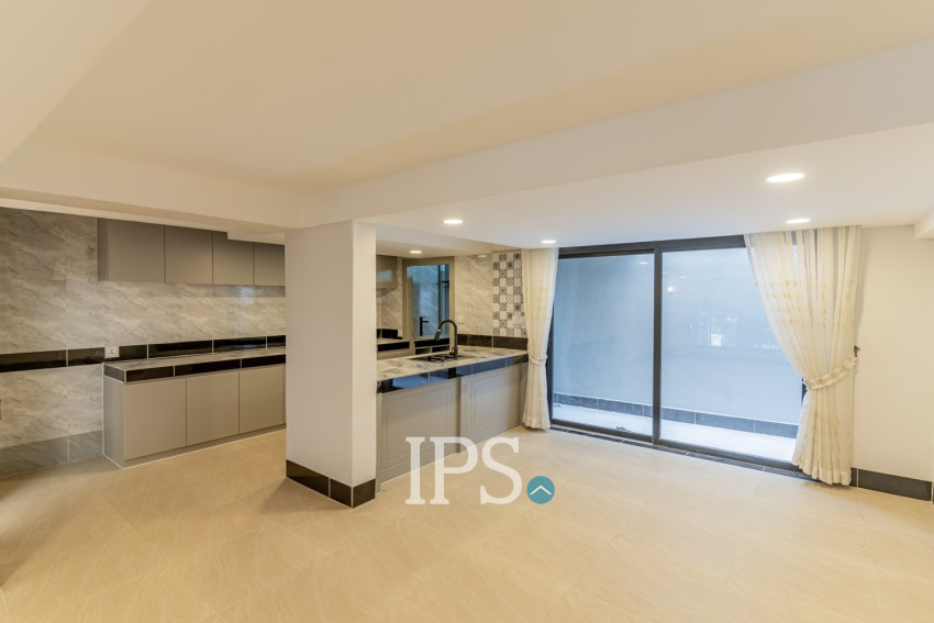 4 Bedroom Flat For Rent - Teuk Thla, Phnom Penh