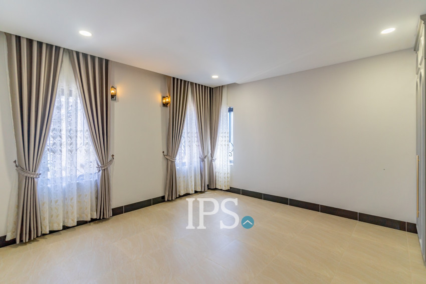 4 Bedroom Flat For Rent - Teuk Thla, Phnom Penh