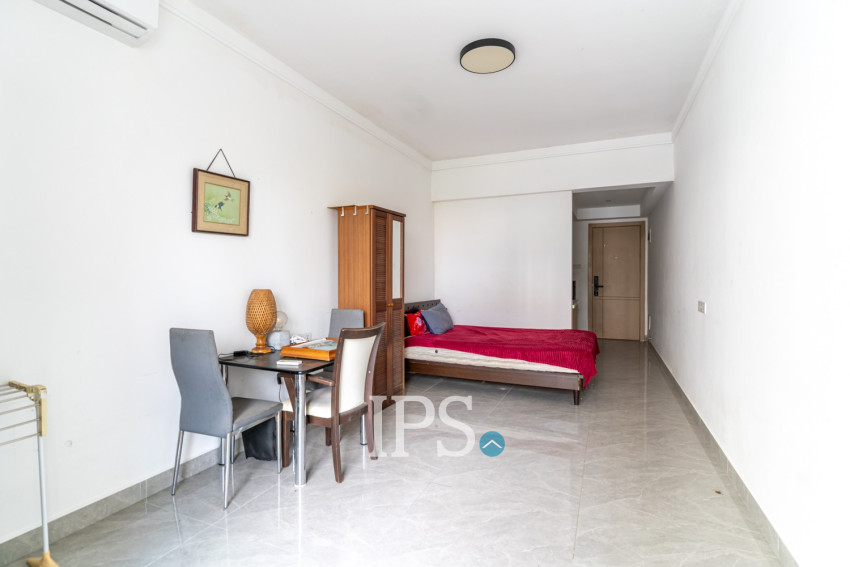 32 Sqm Studio Condo For Rent - Wat Phnom, Phnom Penh