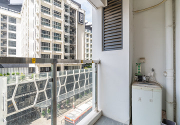 32 Sqm Studio Condo For Rent - Wat Phnom, Phnom Penh thumbnail