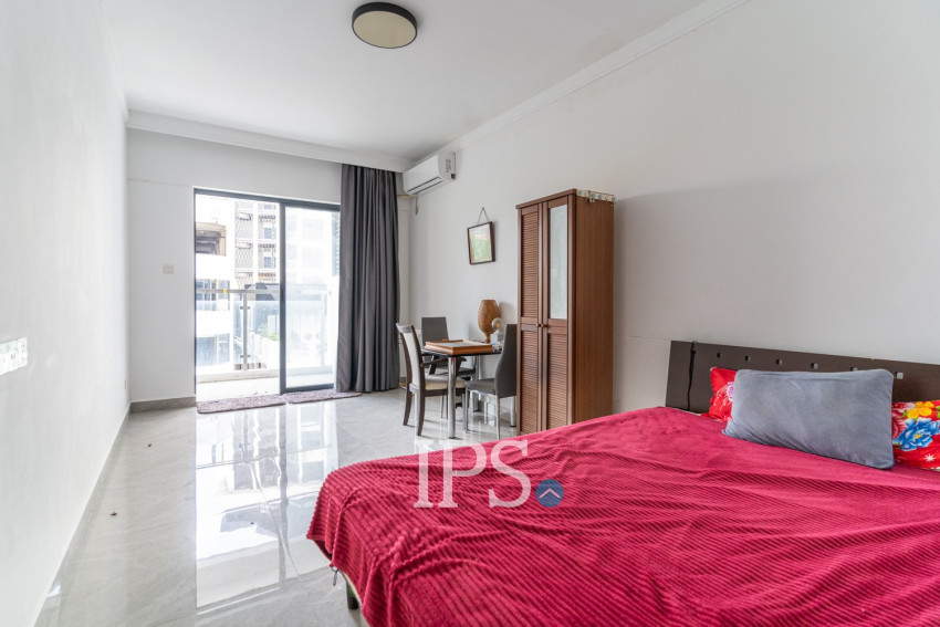 32 Sqm Studio Condo For Rent - Wat Phnom, Phnom Penh