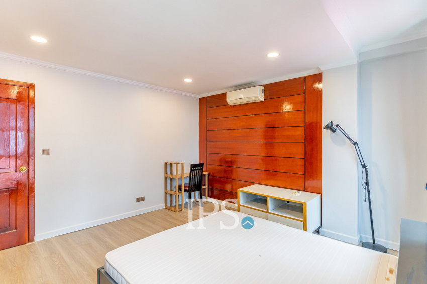 2 Bedroom Serviced Apartment For Rent - BKK1, Phnom Penh