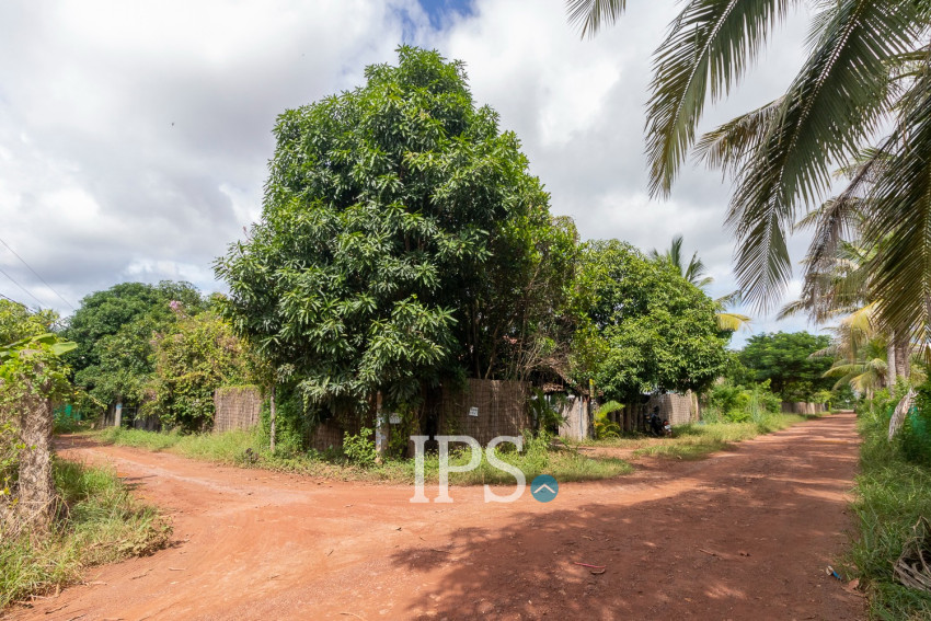 732 Sqm Residential Land and House For Sale - Sala Kamreuk, Siem Reap