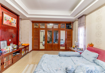 6 Bedroom Villa For Rent - Beoung Tumpun 1, Phnom Penh thumbnail