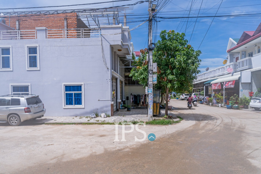 2 Bedroom Shophouse For Sale -  Samraong Kraom, Phnom Penh