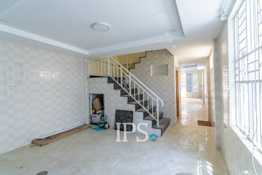 2 Bedroom Shophouse For Sale -  Samraong Kraom, Phnom Penh