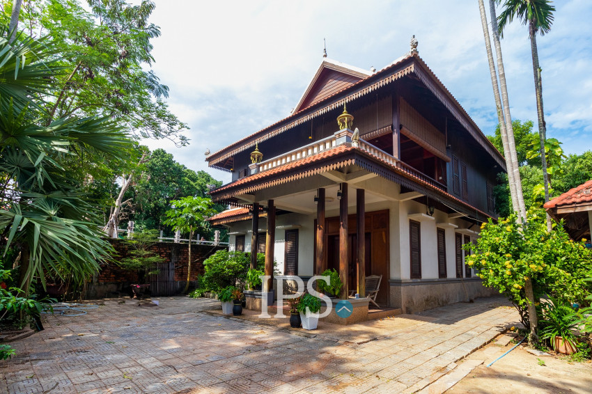 6 Bedroom House For Rent - Slor Kram, Siem Reap