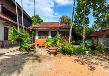 6 Bedroom House For Rent - Slor Kram, Siem Reap thumbnail