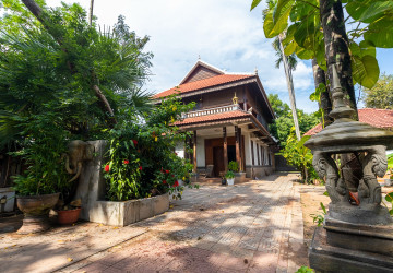 6 Bedroom House For Rent - Slor Kram, Siem Reap thumbnail