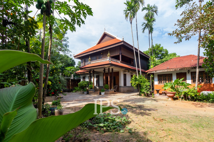 6 Bedroom House For Rent - Slor Kram, Siem Reap