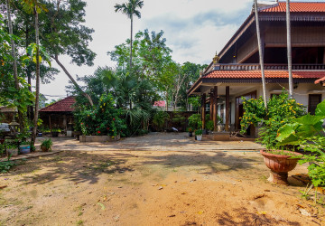 6 Bedroom House For Rent - Slor Kram, Siem Reap thumbnail