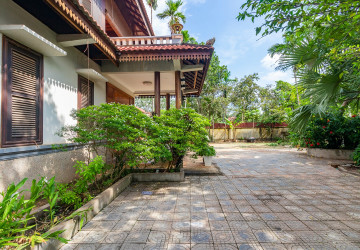 6 Bedroom House For Rent - Slor Kram, Siem Reap thumbnail