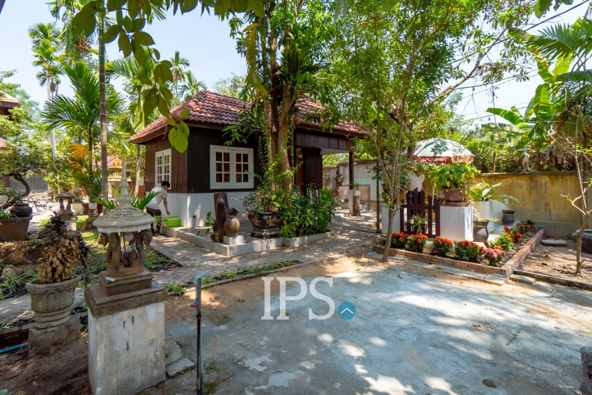6 Bedroom House For Rent - Slor Kram, Siem Reap