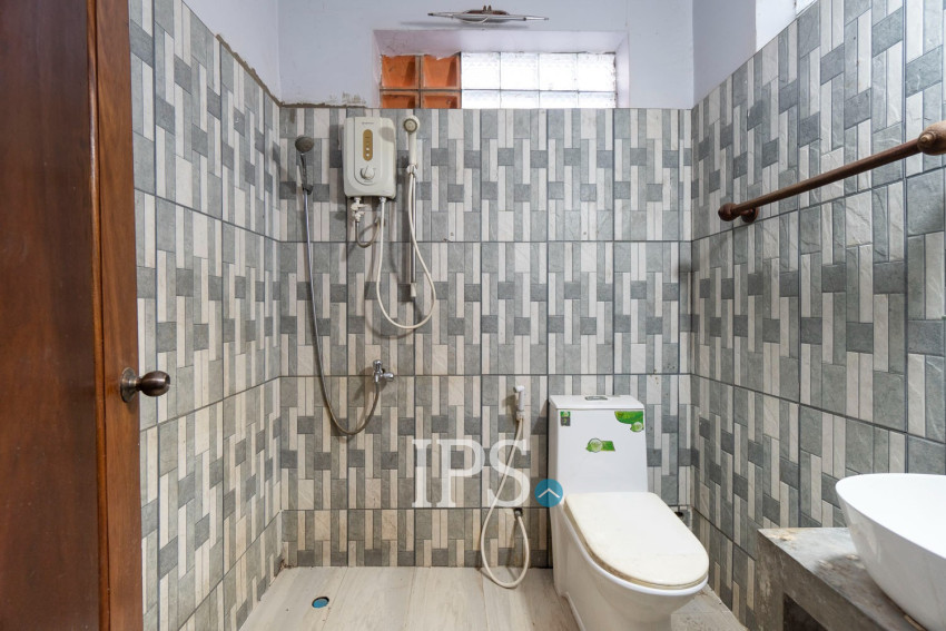 6 Bedroom House For Rent - Slor Kram, Siem Reap