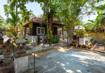 6 Bedroom House For Rent - Slor Kram, Siem Reap thumbnail