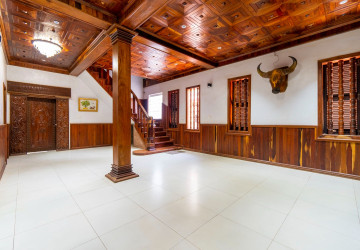 6 Bedroom House For Rent - Slor Kram, Siem Reap thumbnail