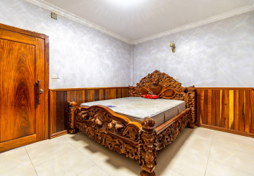 6 Bedroom House For Rent - Slor Kram, Siem Reap thumbnail