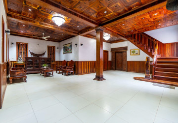 6 Bedroom House For Rent - Slor Kram, Siem Reap thumbnail