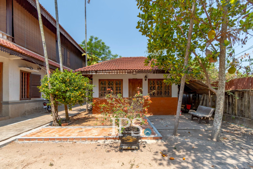 6 Bedroom House For Rent - Slor Kram, Siem Reap