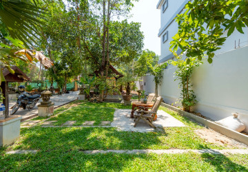 6 Bedroom House For Rent - Slor Kram, Siem Reap thumbnail