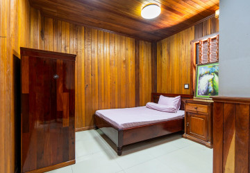 6 Bedroom House For Rent - Slor Kram, Siem Reap thumbnail