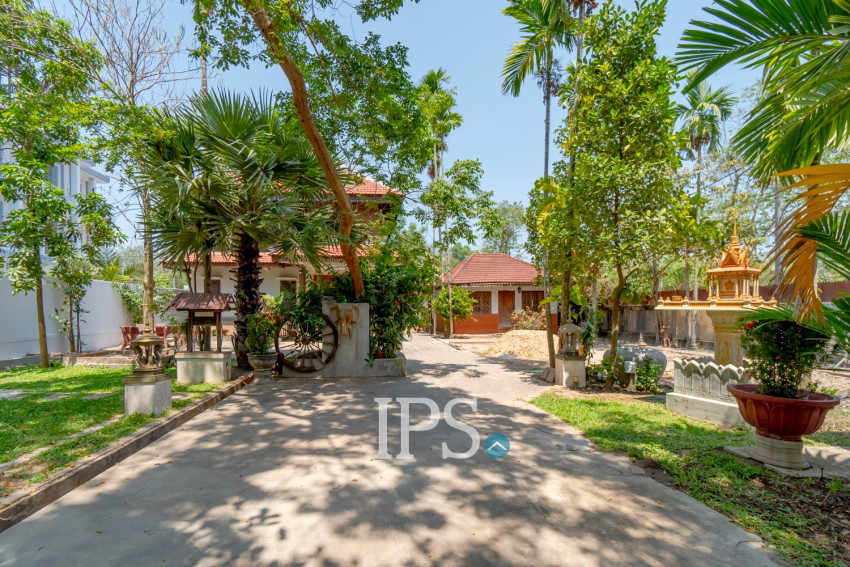 6 Bedroom House For Rent - Slor Kram, Siem Reap