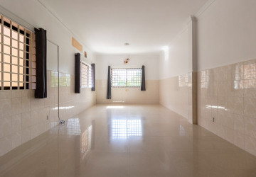 8 Bedroom Commercial House For Rent - Svay Dangkum, Siem Reap thumbnail