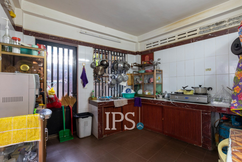 265 Sqm Shophouse For Rent - Sala Kamreuk, Siem Reap