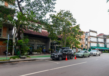 265 Sqm Shophouse For Rent - Sala Kamreuk, Siem Reap thumbnail