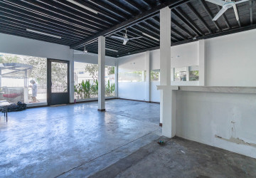 441 Sqm Commercial Space For Rent - Sala Kamreuk, Siem Reap thumbnail