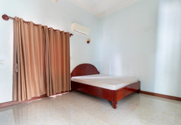4 Bedroom House For Rent - Sala Kamreuk, Siem Reap thumbnail
