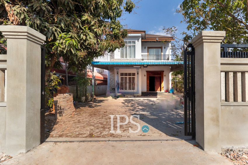4 Bedroom House For Rent - Sala Kamreuk, Siem Reap