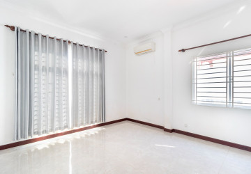 4 Bedroom House For Rent - Sala Kamreuk, Siem Reap thumbnail