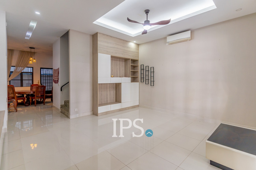 4 Bedroom Linked House For Rent - Villa Town, Chak Angrae Kraom, Phnom Penh