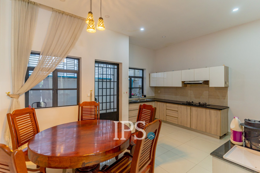 4 Bedroom Linked House For Rent - Villa Town, Chak Angrae Kraom, Phnom Penh