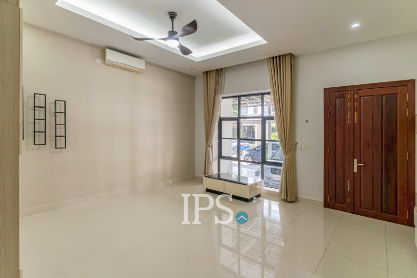 4 Bedroom Linked House For Rent - Villa Town, Chak Angrae Kraom, Phnom Penh