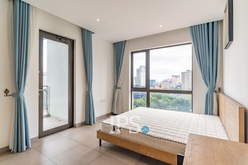 8th Floor 2 Bedroom Condo For Sale - Embassy Central, BKK1, Phnom Penh