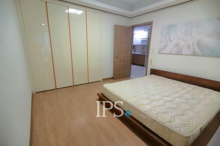 1 Bedroom Condo For Sale - De Castle Royal, BKK1 , Phnom Penh