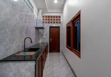 1 Bedroom Apartment For Rent - Sangkat Siem Reap, Siem Reap thumbnail