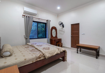 1 Bedroom Apartment For Rent - Sangkat Siem Reap, Siem Reap thumbnail