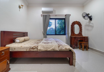 1 Bedroom Apartment For Rent - Sangkat Siem Reap, Siem Reap thumbnail