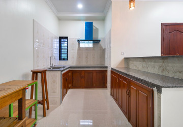 1 Bedroom Apartment For Rent - Sangkat Siem Reap, Siem Reap thumbnail