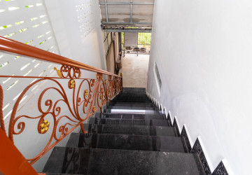 1 Bedroom Apartment For Rent - Sangkat Siem Reap, Siem Reap thumbnail