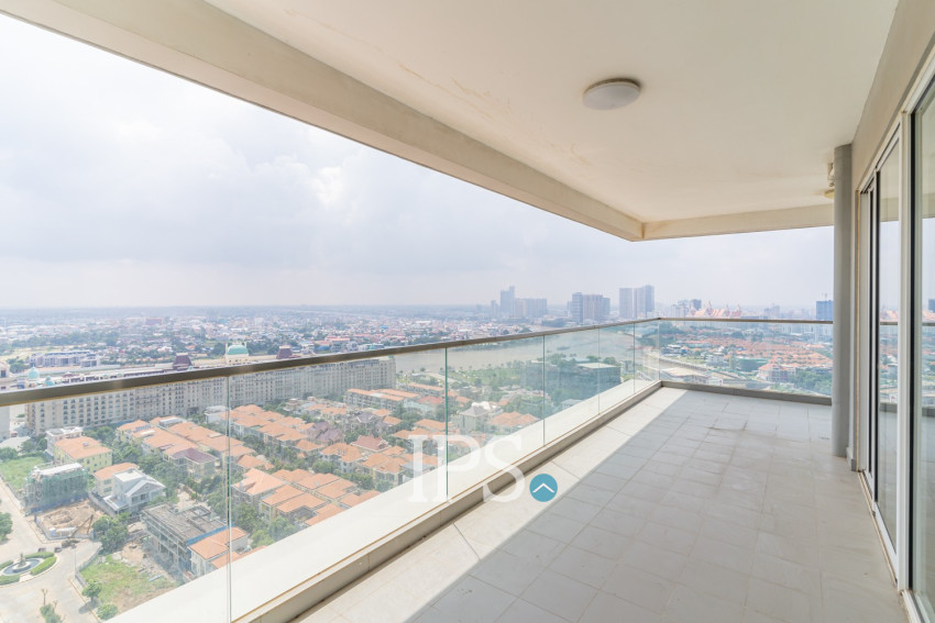 3 Bedroom Condo For Rent - Casa Meridian, Tonle Bassac, Phnom Penh