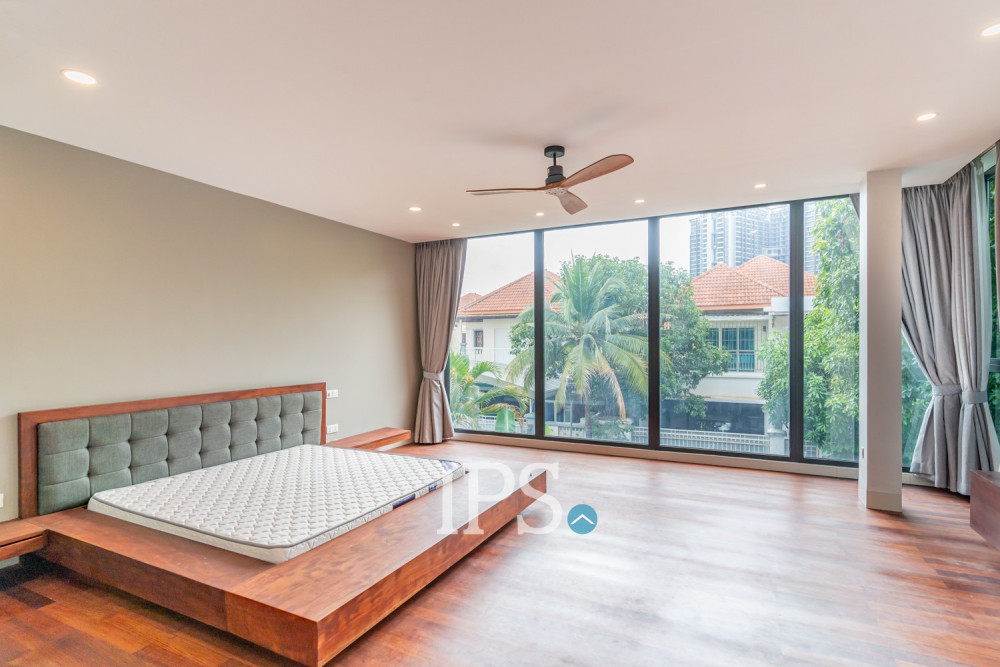 5 Bedroom Villa For Rent - Boeung Kak 2, Phnom Penh - Image 27