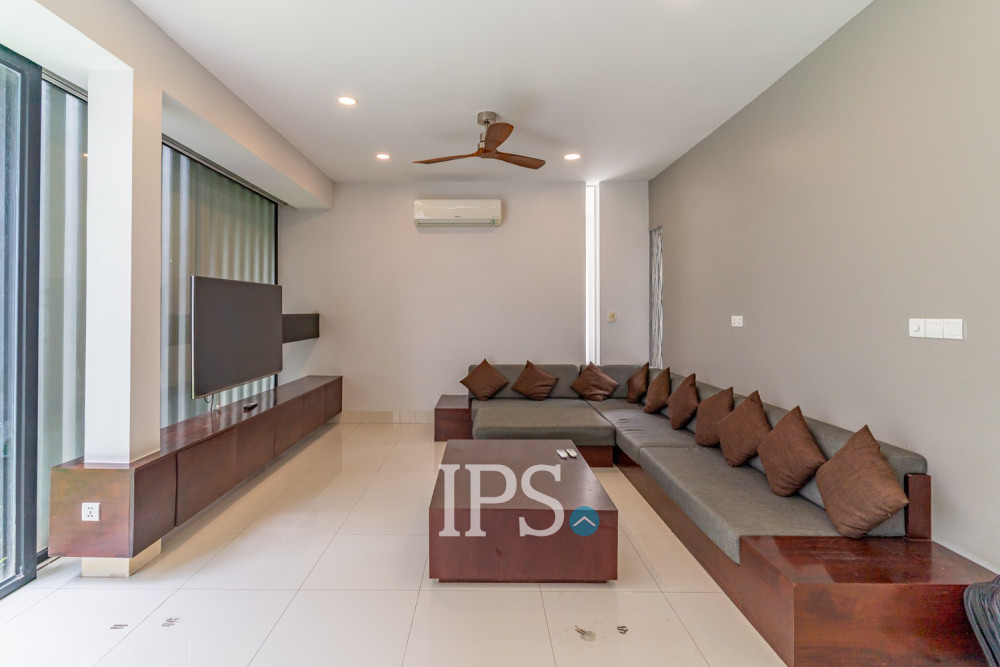 5 Bedroom Villa For Rent - Boeung Kak 2, Phnom Penh - Image 4
