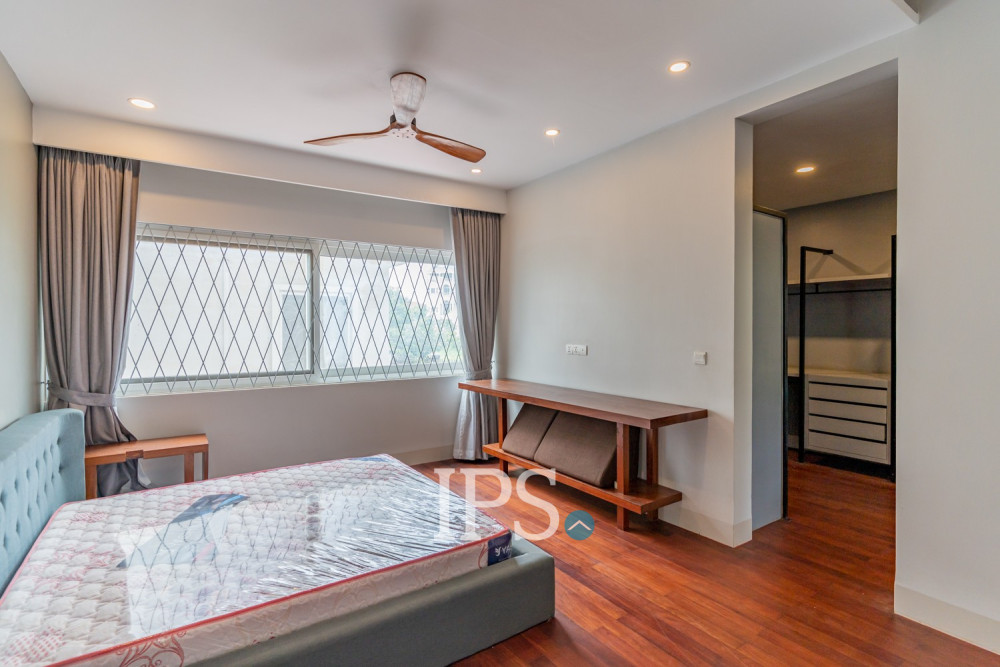 5 Bedroom Villa For Rent - Boeung Kak 2, Phnom Penh - Image 21