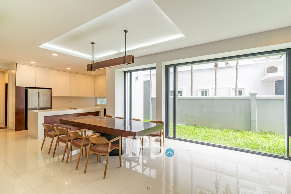 5 Bedroom Villa For Rent - Boeung Kak 2, Phnom Penh - Image 5