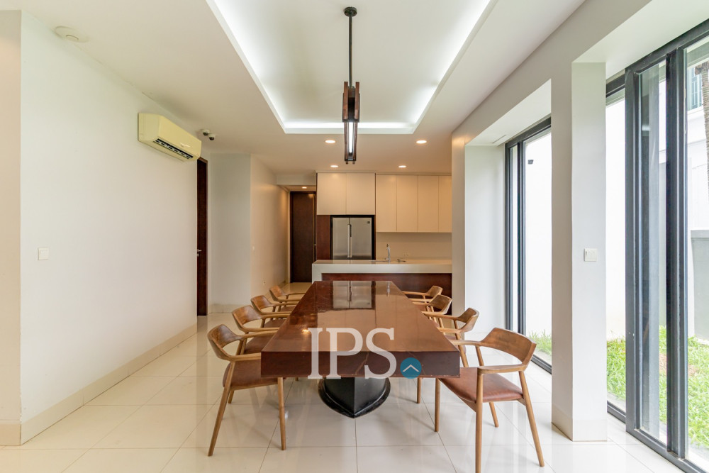 5 Bedroom Villa For Rent - Boeung Kak 2, Phnom Penh - Image 10
